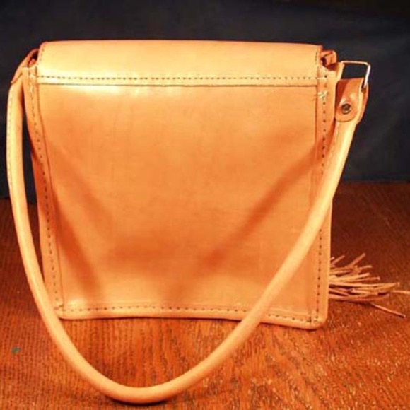 SHOULDER BAG, LEATHER, HANDMADE WITH HAND CUT FRINGE & HIDDEN-END BRAID, 9 ¼ x 9 - Picture 3 of 10